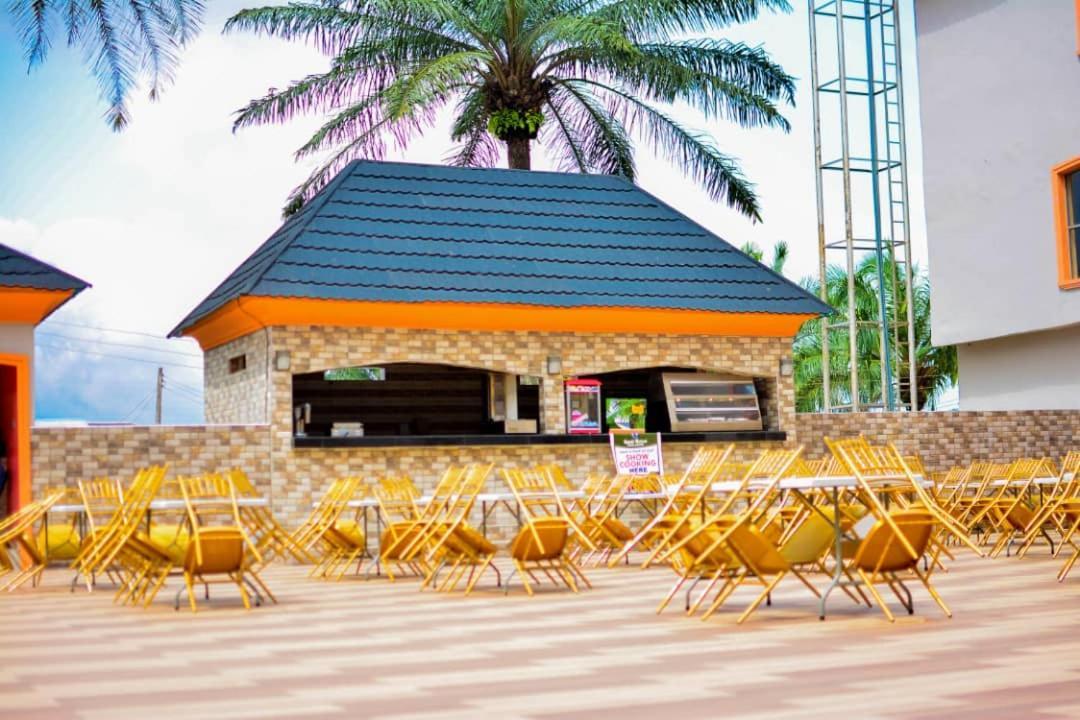 Wetland Hotel Ughelli Exterior foto